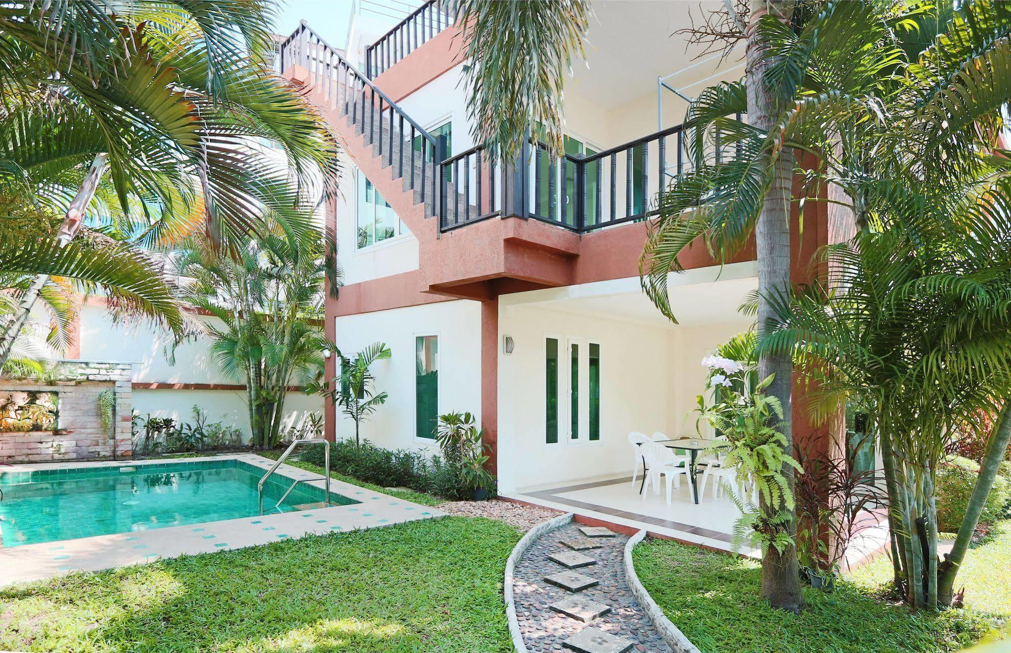 Arabella Villas Pattaya Esterno foto