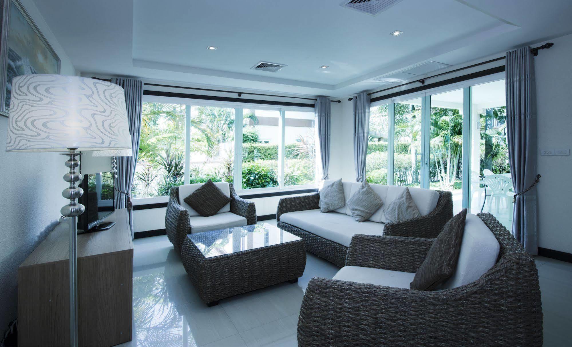 Arabella Villas Pattaya Esterno foto