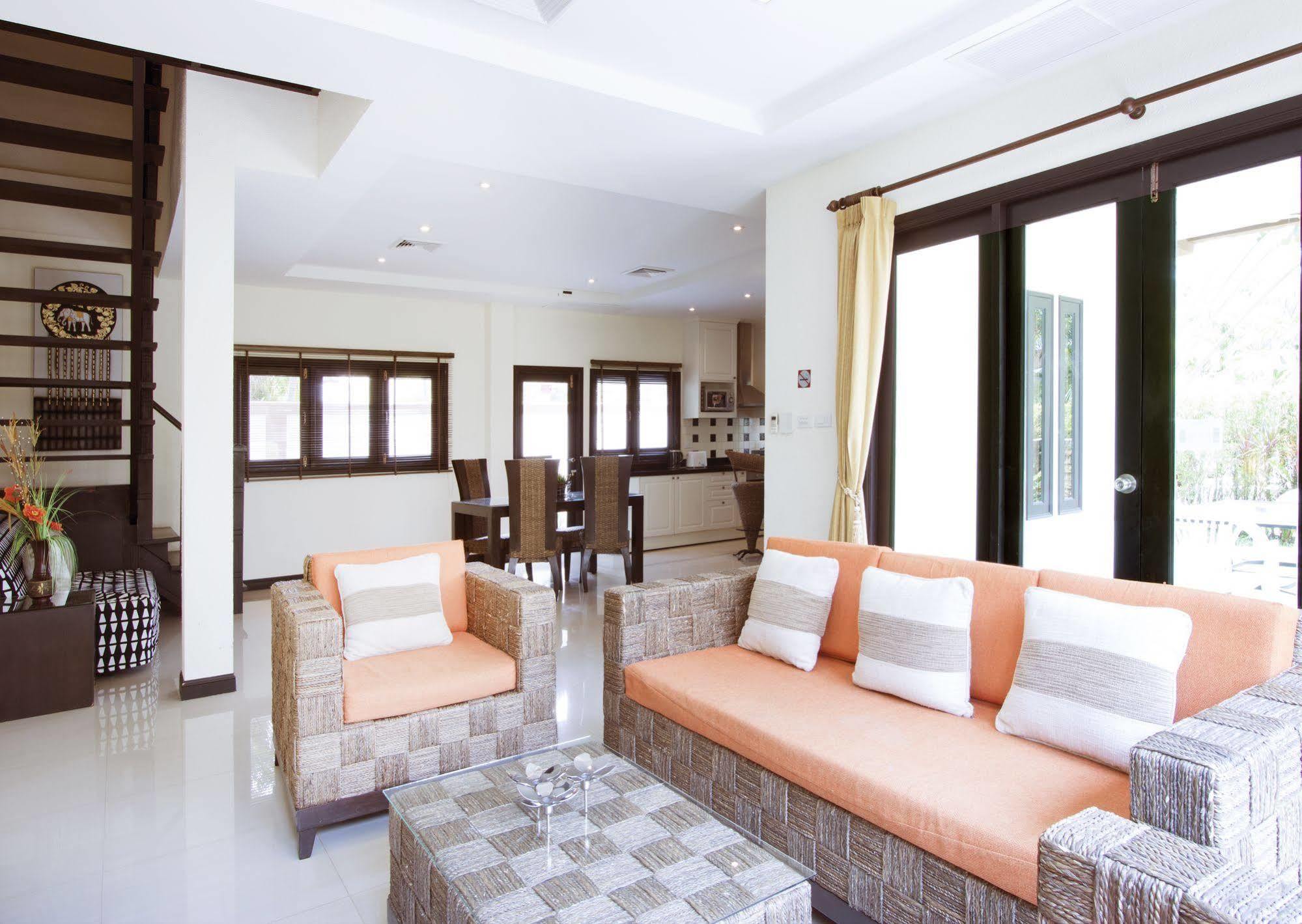 Arabella Villas Pattaya Esterno foto