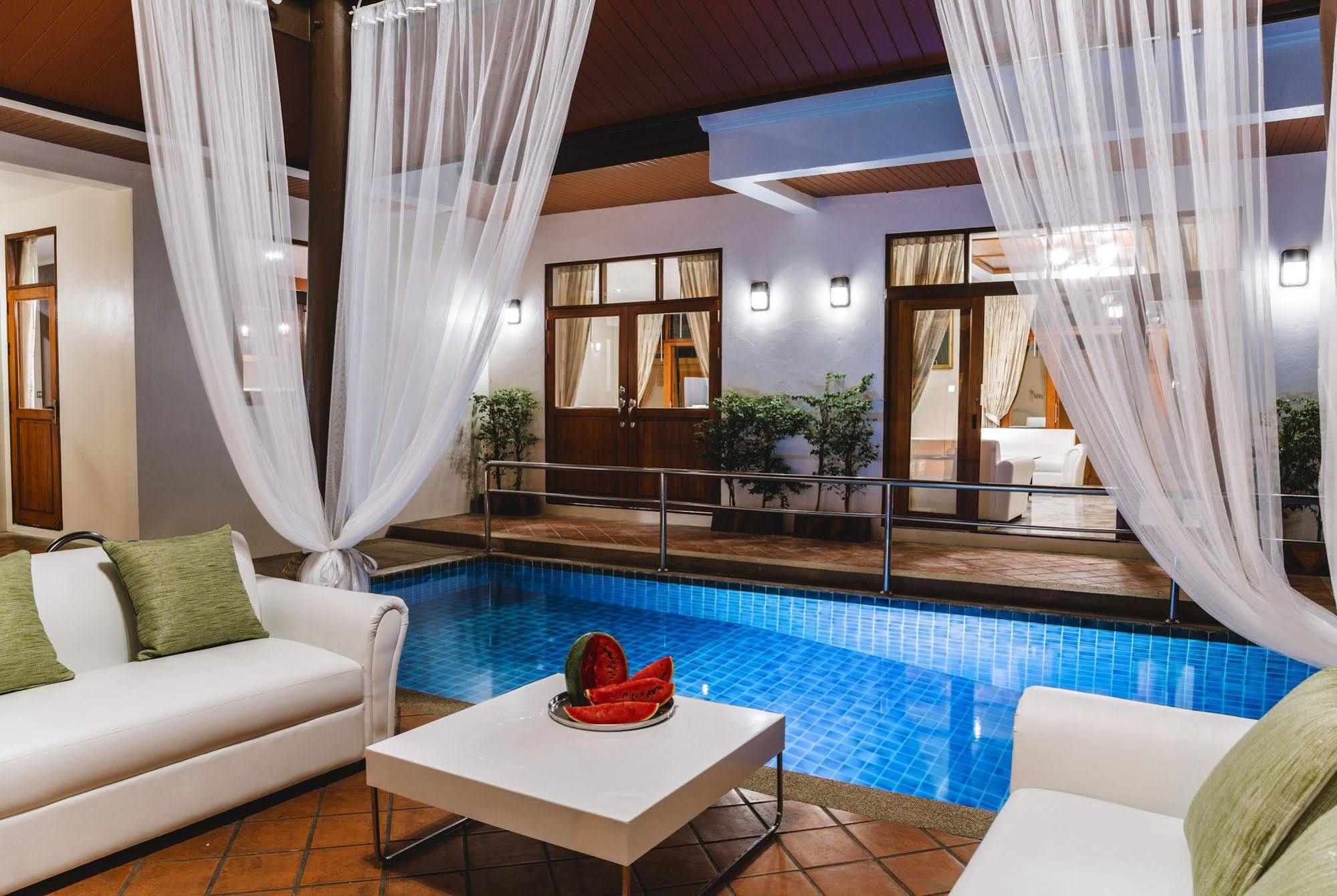 Arabella Villas Pattaya Esterno foto